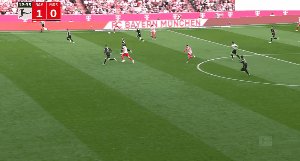 1709995499745072887.gif bay m05 1.gif